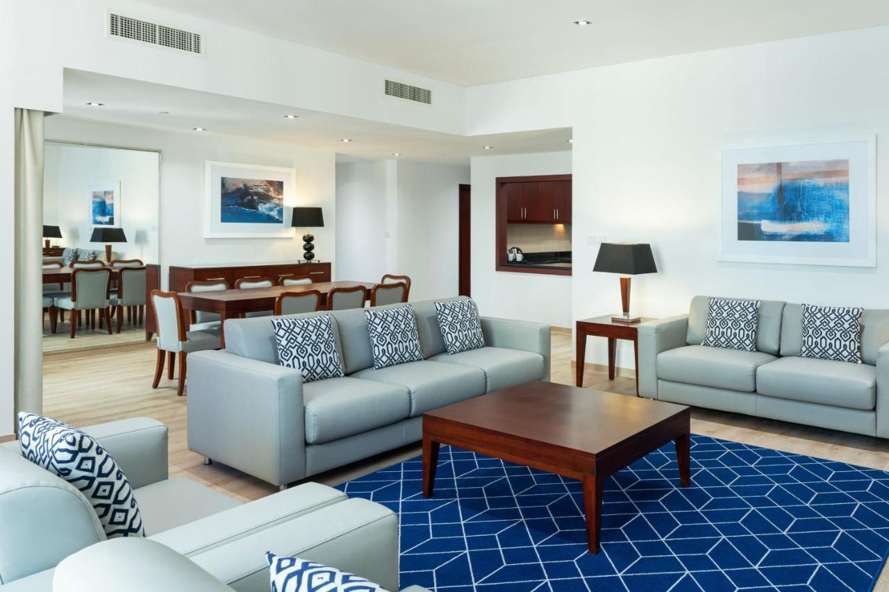 Delta Hotels by Marriott Jumeirah Beach, Dubai Bagian luar foto