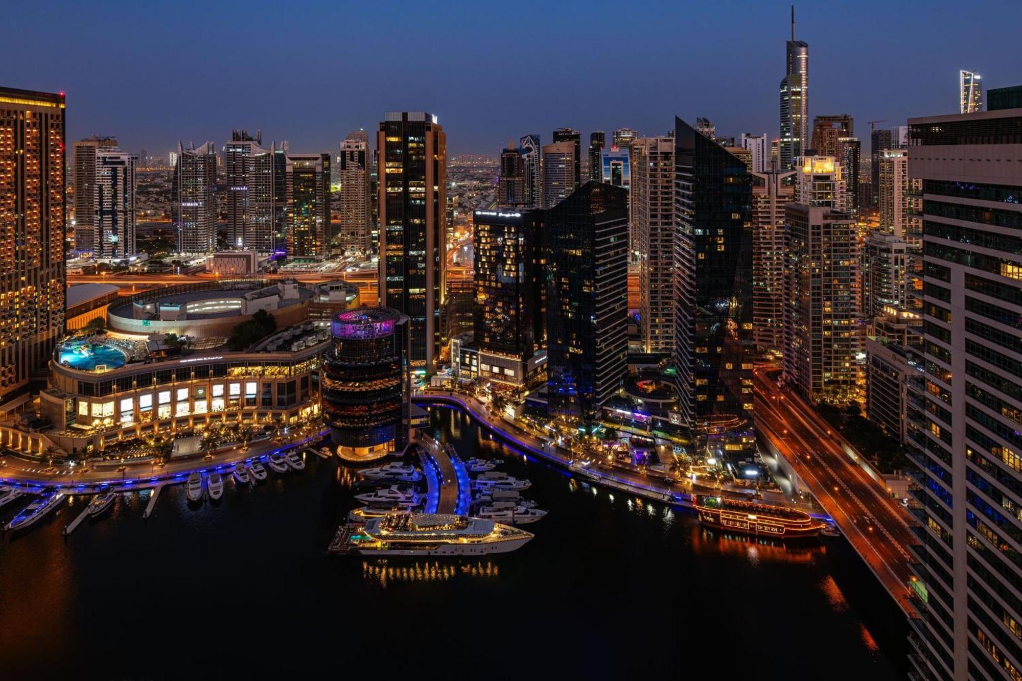Delta Hotels by Marriott Jumeirah Beach, Dubai Bagian luar foto